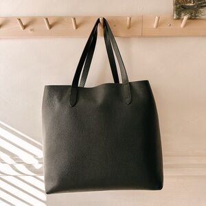 Cuyana Black Classic Tote AND organizer